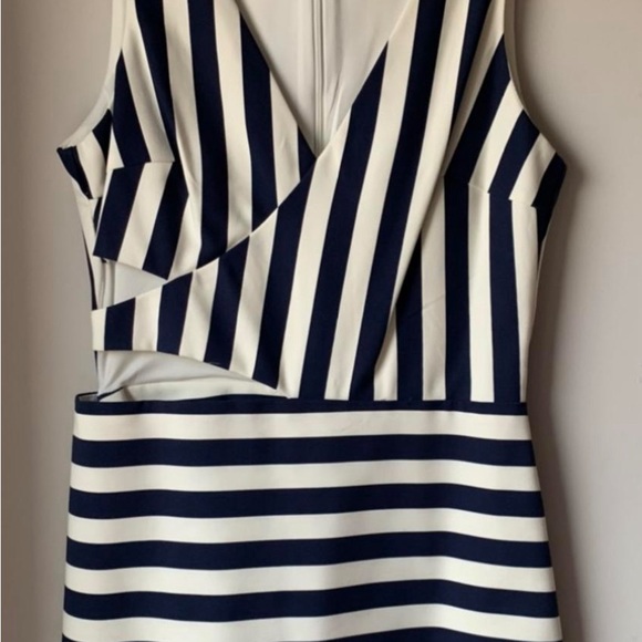 Zara stripped dress/romper. - Picture 2 of 3